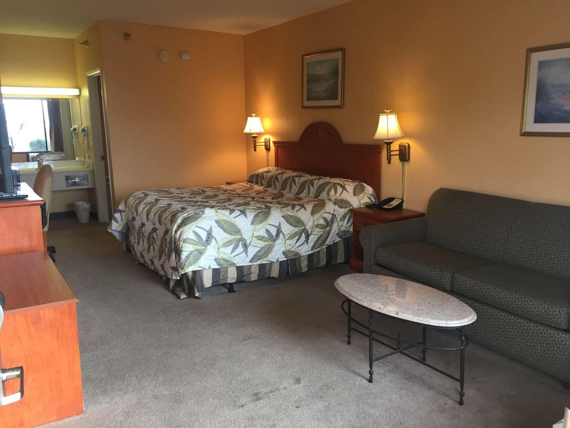 Travel Inn - Lugoff Екстериор снимка